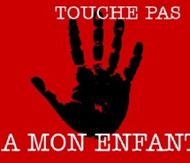 S’agit-il d’un pédophile ou d’un réseau de trafiquants d’organes humains ? Un kidnappeur d’enfants arrêté à Khénifra S’agit-il d’un pédophile ou d’un réseau de trafiquants d’organes humains ? Un kidnappeur d’enfants arrêté à Khénifra
