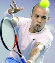 Tennis national, Hicham Arazi: tout revoir à la base Tennis national, Hicham Arazi: tout revoir à la base