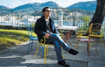 Malgré la peur des attentats, la résilience artistique d’Aziz Hazara, “kid” de Kaboul Malgré la peur des attentats, la résilience artistique d’Aziz Hazara, “kid” de Kaboul