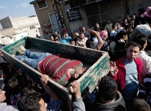 Malgré le déploiement des observateurs onusiens : Les violences se poursuivent en Syrie Malgré le déploiement des observateurs onusiens : Les violences se poursuivent en Syrie