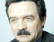 Edwy Plenel : “Les ruptures tunisienne et égyptienne ont des résonances avec 1789” Edwy Plenel : “Les ruptures tunisienne et égyptienne ont des résonances avec 1789”