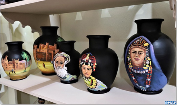 L’artisanat, un miroir ondoyant mais luisant d'espoir aux mains de l’artisan L’artisanat, un miroir ondoyant mais luisant d'espoir aux mains de l’artisan