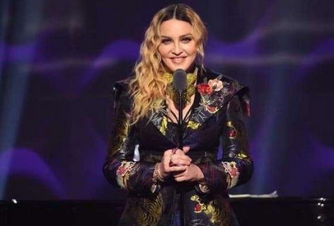 Blessée et exténuée, Madonna annule deux nouveaux concerts Blessée et exténuée, Madonna annule deux nouveaux concerts