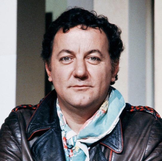 Les premiers jobs de stars : Coluche