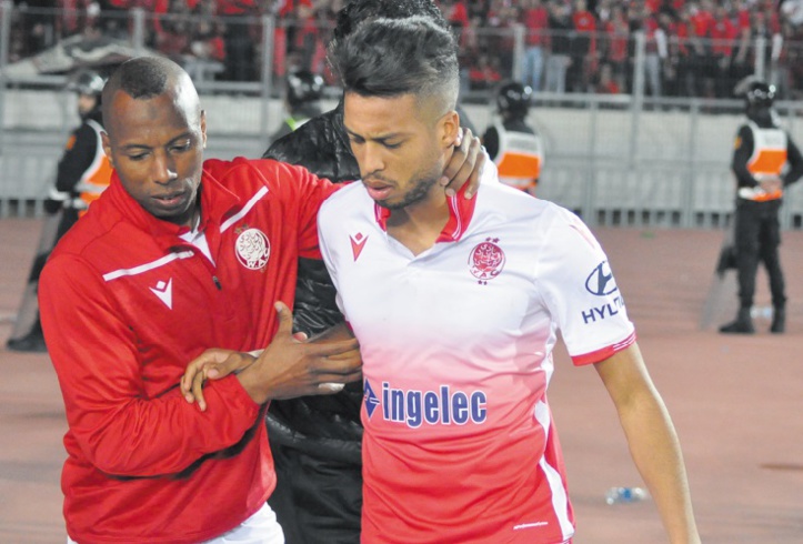 Sifflé par le public, Moutarraji a vu rouge. Ph : Bahafid Sifflé par le public, Moutarraji a vu rouge. Ph : Bahafid