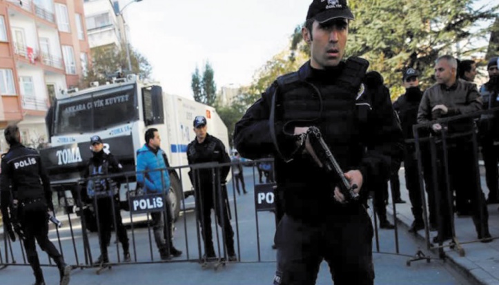 Nouveau coup de filet en Turquie contre le mouvement du prédicateur Gülen Nouveau coup de filet en Turquie contre le mouvement du prédicateur Gülen