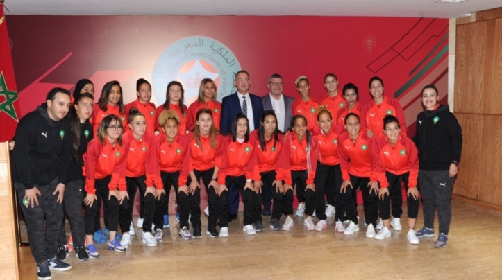 Cérémonie en l'honneur de l’EN féminine Cérémonie en l'honneur de l’EN féminine