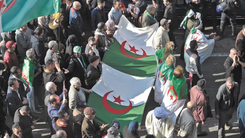 Nouvelle prolongation de la garde à vue de militants du Hirak algérien