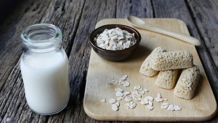 Buzz autour du lait d'avoine, futur roi des laits végétaux ? Buzz autour du lait d'avoine, futur roi des laits végétaux ?