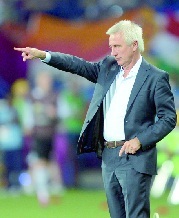 Van Marwijk: “On a encore une chance” Van Marwijk: “On a encore une chance”