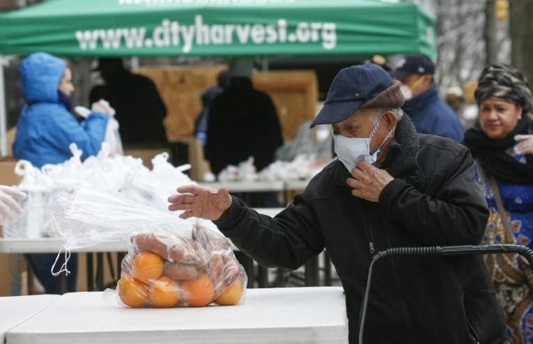 La demande explose pour les banques alimentaires new-yorkaises