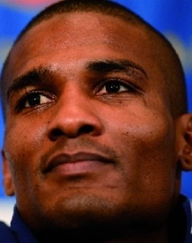 Malouda : "Il faut quelquefois s'envoyer des rafales" Malouda : "Il faut quelquefois s'envoyer des rafales"