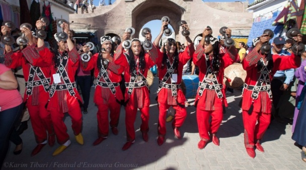 Coup d’envoi du 15ème Festival gnaoua : Essaouira aux couleurs africaines Coup d’envoi du 15ème Festival gnaoua : Essaouira aux couleurs africaines