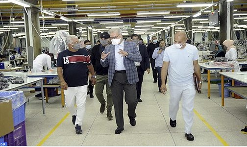 Des unités industrielles de Marrakech adaptent leurs activités aux efforts de lutte contre la pandémie Des unités industrielles de Marrakech adaptent leurs activités aux efforts de lutte contre la pandémie