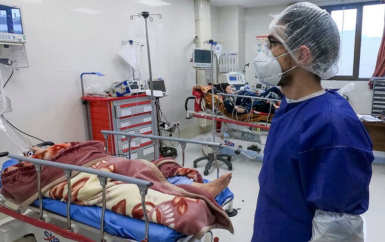 La hausse du nombre d’infections imputée à la transmission du virus au sein des foyers