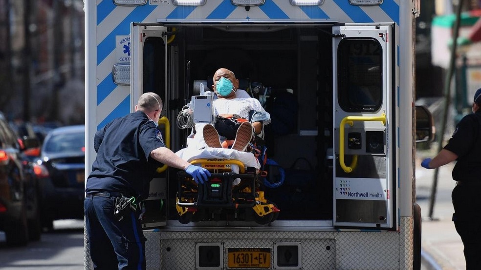 Petite lueur d'espoir à New York malgré un nombre record de morts Petite lueur d'espoir à New York malgré un nombre record de morts