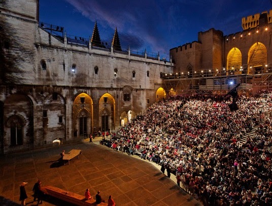 Le festival d'Avignon finalement annulé