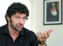 Kaladze, la star du foot géorgien, entre dans l'arène politique Kaladze, la star du foot géorgien, entre dans l'arène politique