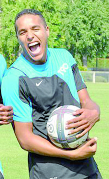 Transfert: El Arabi présenté officiellement au Granada FC Transfert: El Arabi présenté officiellement au Granada FC