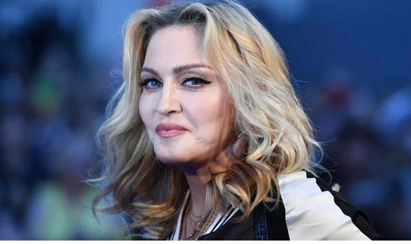 ​Madonna infectée par le Covid-19 quand elle était à Paris