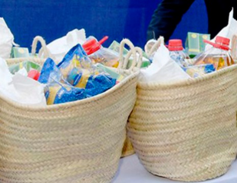 Distribution de paniers alimentaires à Rabat