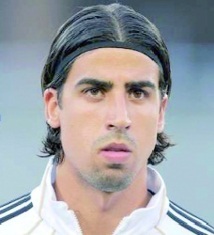 Khedira ne chante pas l'hymne et n'est pas un "mauvais Allemand" pour autant