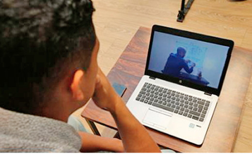 Le e-learning peine à remplacer la formation en présentiel Le e-learning peine à remplacer la formation en présentiel