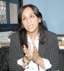 Amina Bouayach, vice-présidente de la FIDH : “La communauté internationale jugera le gouvernement sur son respect ou non des dispositions constitutionnelles” Amina Bouayach, vice-présidente de la FIDH : “La communauté internationale jugera le gouvernement sur son respect ou non des dispositions constitutionnelles”
