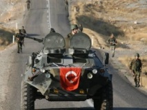 L'armée turque tue 16 membres du PKK après l'attaque d'un convoi