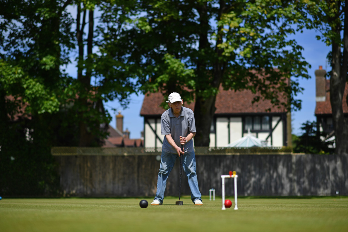 En Grande-Bretagne, le croquet se veut sport idéal de la distanciation