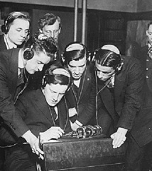 L’histoire de la radio : La TSF familiale L’histoire de la radio : La TSF familiale