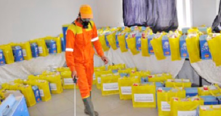 Distribution de kits alimentaires et d'hygiène à Khénifra