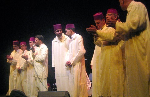 Zakaria Haddani, directeur artistique du groupe «Spirit Band» : “Faire revivre les valeurs de tolérance et d’amour pour avoir une vie meilleure” Zakaria Haddani, directeur artistique du groupe «Spirit Band» : “Faire revivre les valeurs de tolérance et d’amour pour avoir une vie meilleure”
