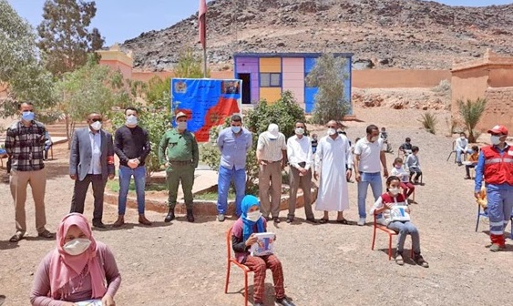 Des tablettes distribuées aux élèves ruraux d'Agadir Des tablettes distribuées aux élèves ruraux d'Agadir