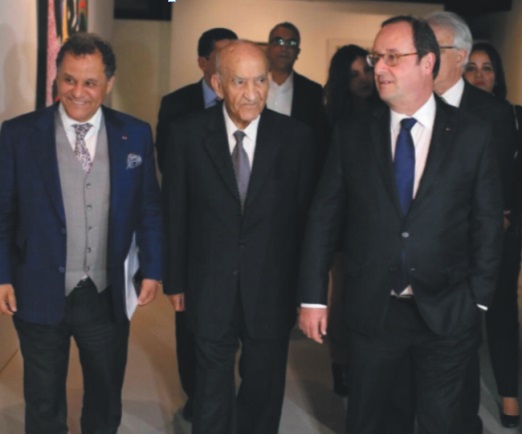 Abderrahmane El Youssoufi aux côtés de François Hollande et Mehdi Qotbi au MMVI. Abderrahmane El Youssoufi aux côtés de François Hollande et Mehdi Qotbi au MMVI.