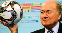 Mondial 2014 : la Fifa hésite encore sur la 3D, Matches truqués: Blatter préfère compter sur la famille du foot Mondial 2014 : la Fifa hésite encore sur la 3D, Matches truqués: Blatter préfère compter sur la famille du foot