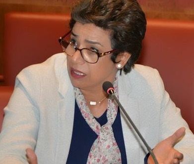 ​Fatiha Saddas interpelle le ministre des Affaires étrangères sur les prix exorbitants des billets de transport
