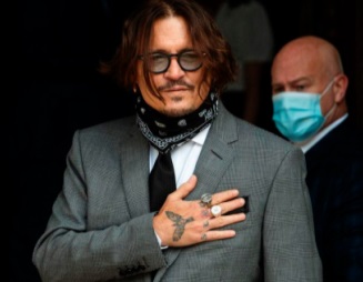 ​Les employés de Johnny Depp assurent qu’il n’était pas violent