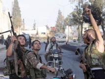 L’armée syrienne poursuit ses bombardements contre les rebelles : Lakhdar Brahimi déploie des efforts pour un cessez-le-feu L’armée syrienne poursuit ses bombardements contre les rebelles : Lakhdar Brahimi déploie des efforts pour un cessez-le-feu