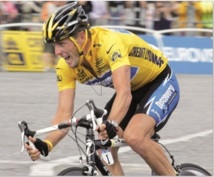 Lance Armstrong lâché par ses sponsors Lance Armstrong lâché par ses sponsors