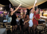 Covid-19 : En Italie, les discothèques de la discorde Covid-19 : En Italie, les discothèques de la discorde