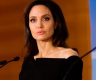 Angelina Jolie évoque son confinement chaotique avec ses six enfants Angelina Jolie évoque son confinement chaotique avec ses six enfants