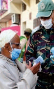 Distribution de masques à Benslimane