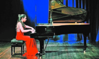 La jeune pianiste Nour Ayadi se produira en mars au théâtre de Longjumeau La jeune pianiste Nour Ayadi se produira en mars au théâtre de Longjumeau