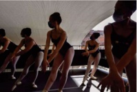 Un ballet militant dans une favela en pleine pandémie Un ballet militant dans une favela en pleine pandémie