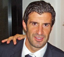 Pour Luis Figo :Le racisme n'est pas un problème de football Pour Luis Figo :Le racisme n'est pas un problème de football