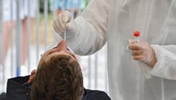 Tests antigéniques, une solution à l'engorgement des laboratoires ?