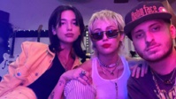Miley Cyrus confirme avoir collaboré avec Dua Lipa sur son nouvel album Miley Cyrus confirme avoir collaboré avec Dua Lipa sur son nouvel album