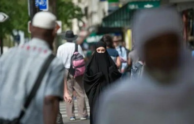 Il est temps pour la République de faire renaître ce qu ’ elle a laissé mourir Il est temps pour la République de faire renaître ce qu ’ elle a laissé mourir