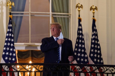 Trump quitte l'hôpital, Paris ferme ses bars